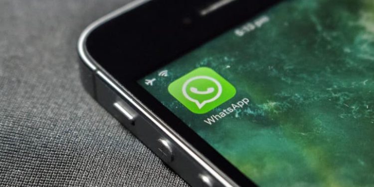 Cara Cerdas 'Menyembunyikan' Diri dari WhatsApp Tanpa Kehilangan Koneksi!